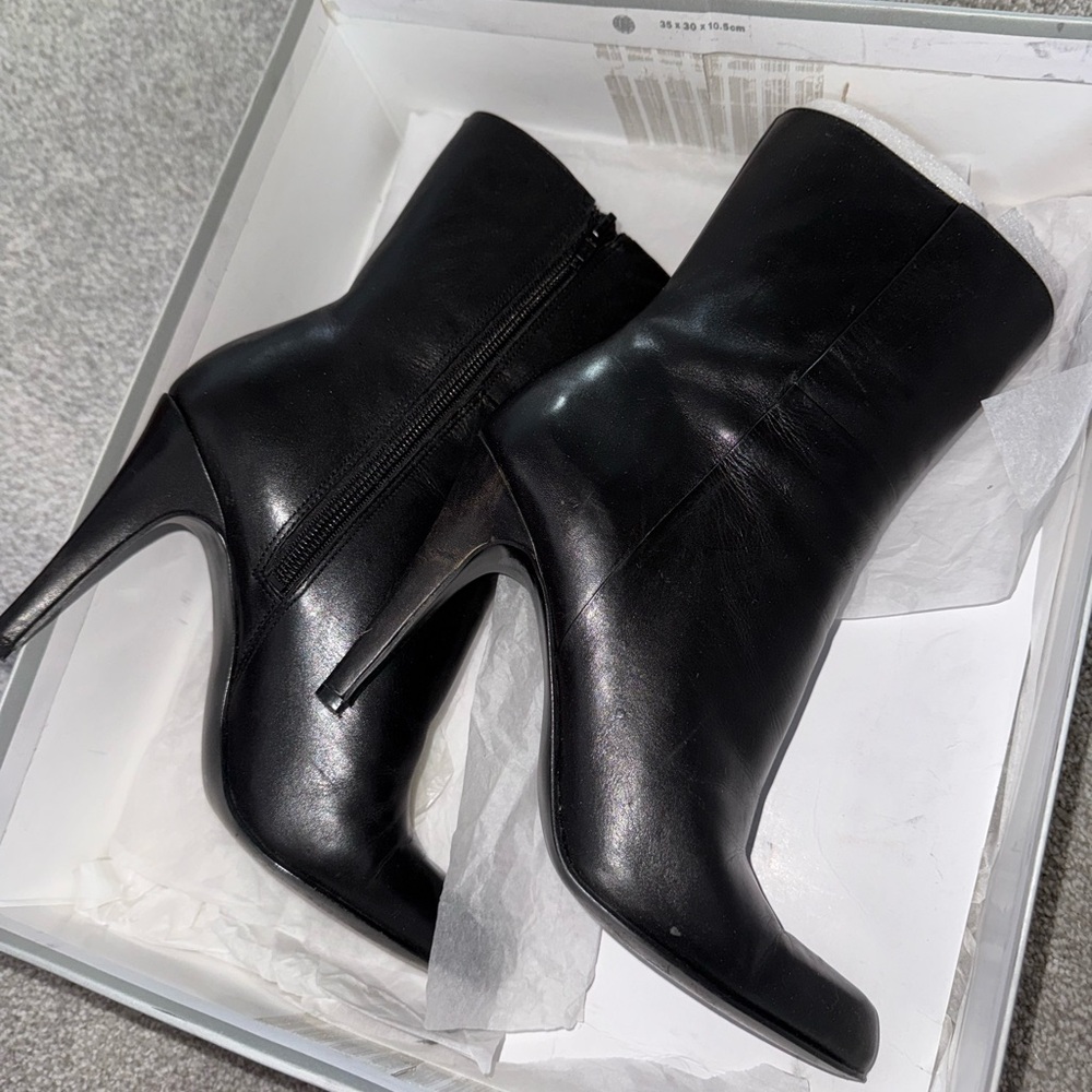 Elegant Black Women's Ankle Boots